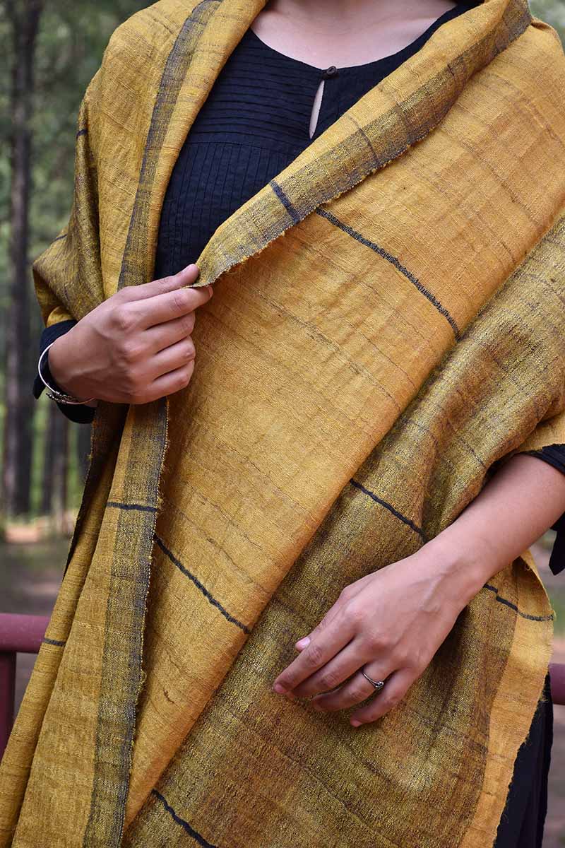 Amber Leaves Eri-Tussar Silk Stole | Yellow Ochre