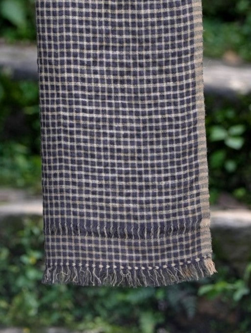 Gilded Grid Eri Silk & Merino Wool Scarf | Black & Gold Checks