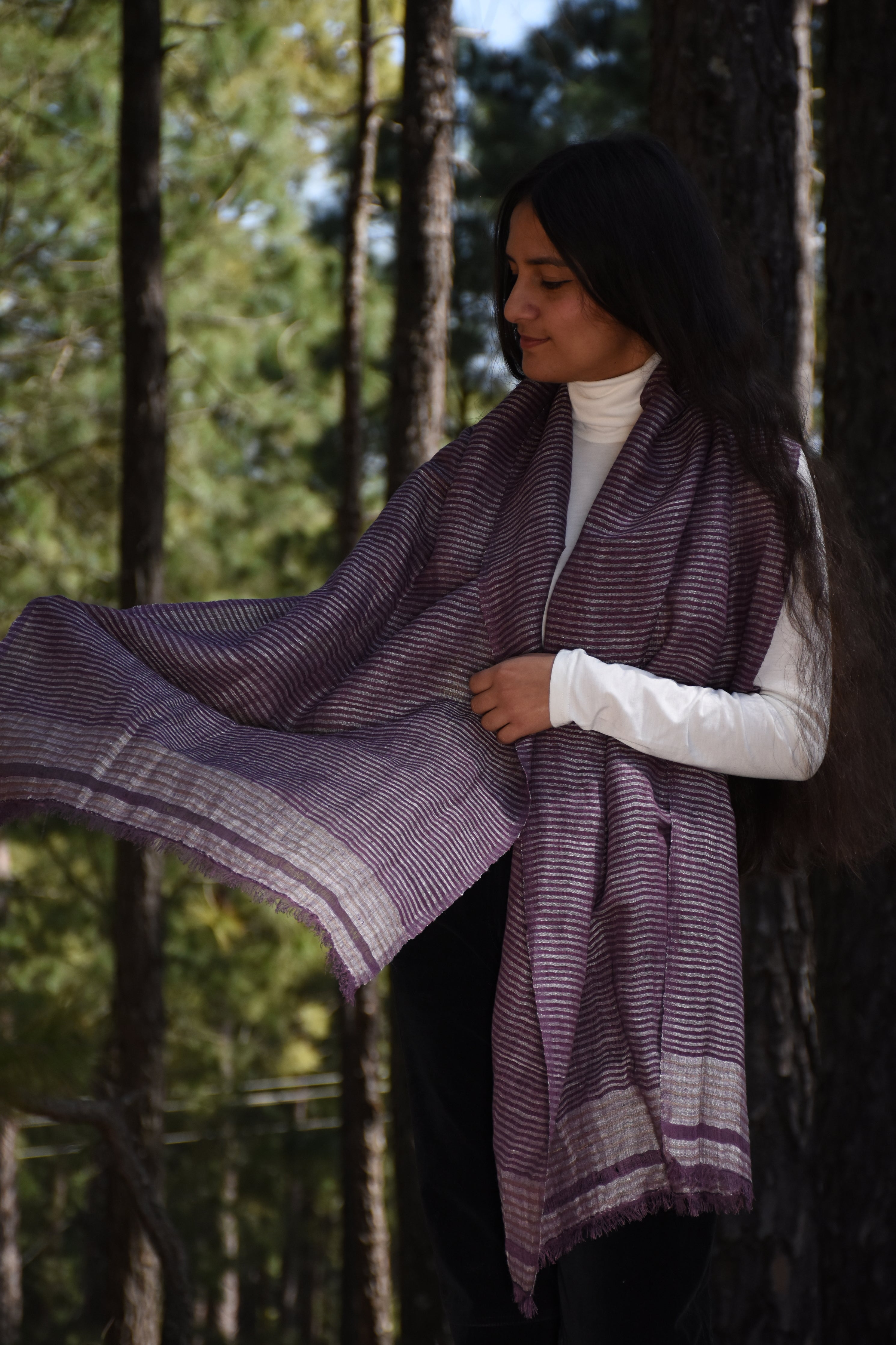 Straited purple drift Linen & Eri Silk Stole | Purple & Silver