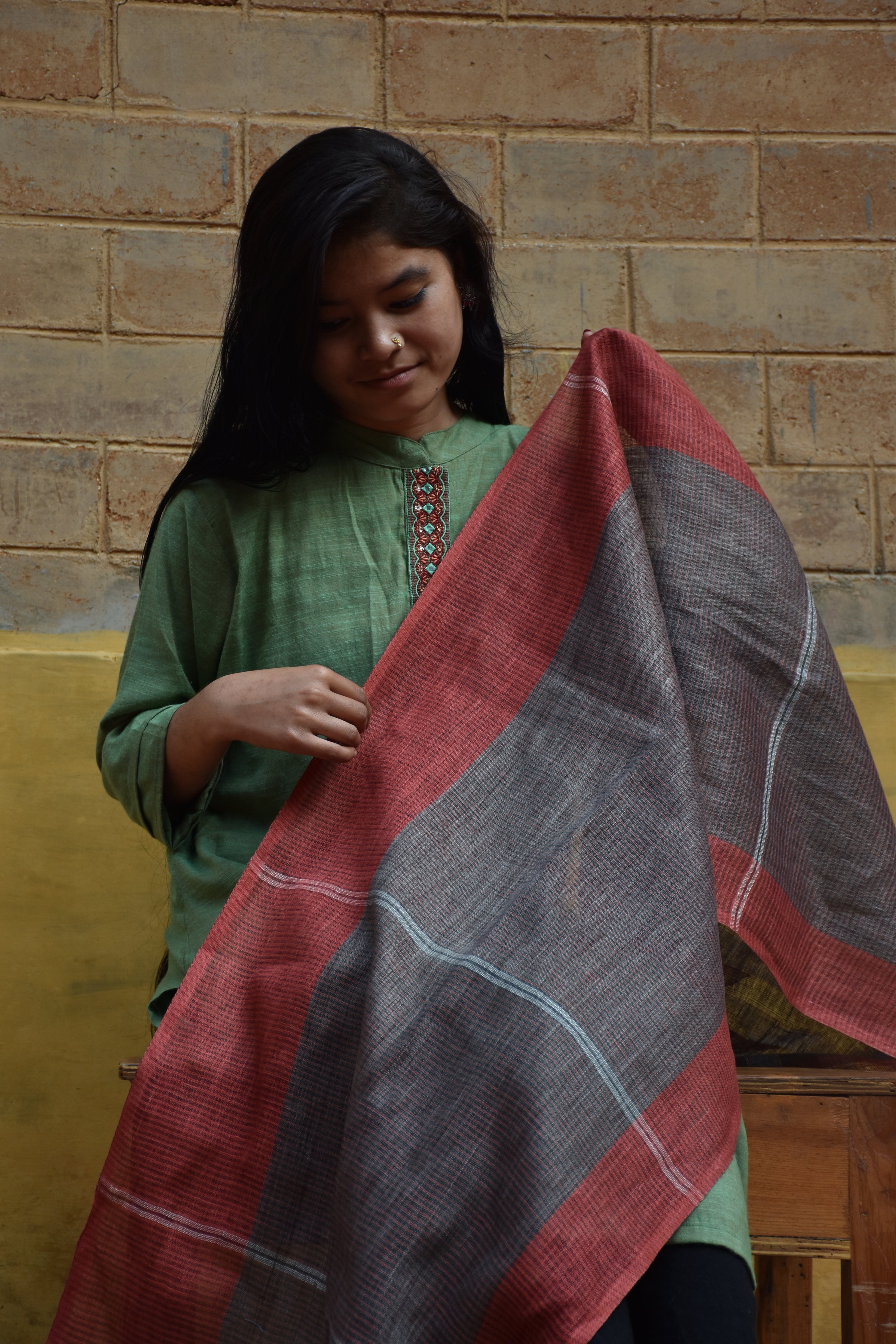 Ash and Flame Linen Stole | Red & Dark Grey